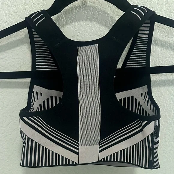 Nike FE/NOM Flyknit High-Support Sports Bra Black Gray XS - Picture 5 of 8